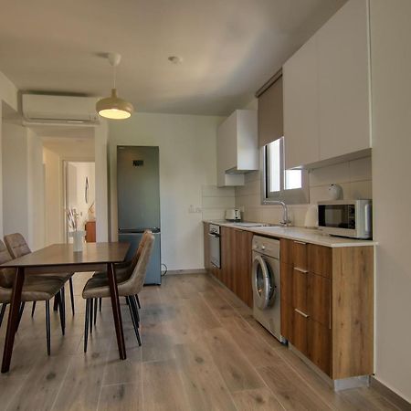 Phaedrus Living Coral Suites Aura Larnaca Luaran gambar