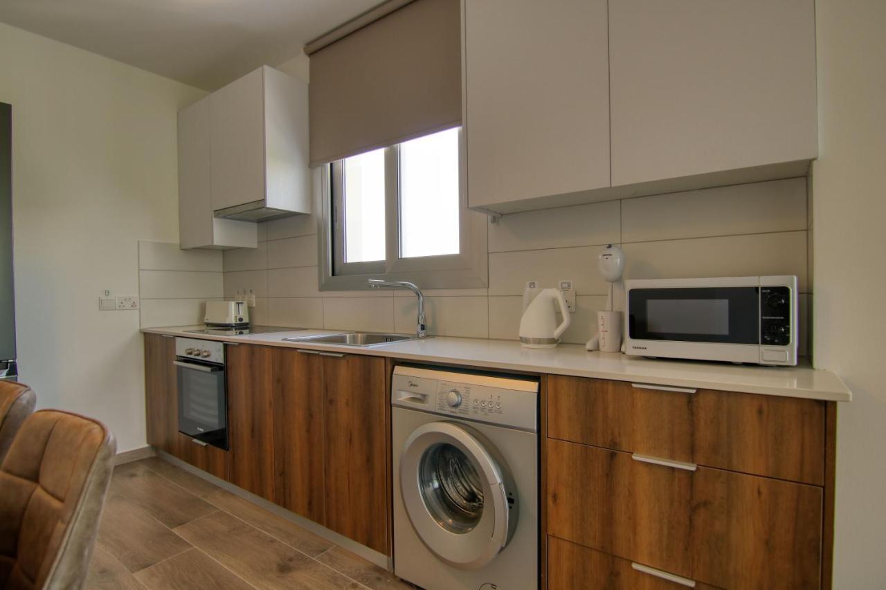 Phaedrus Living Coral Suites Aura Larnaca Luaran gambar